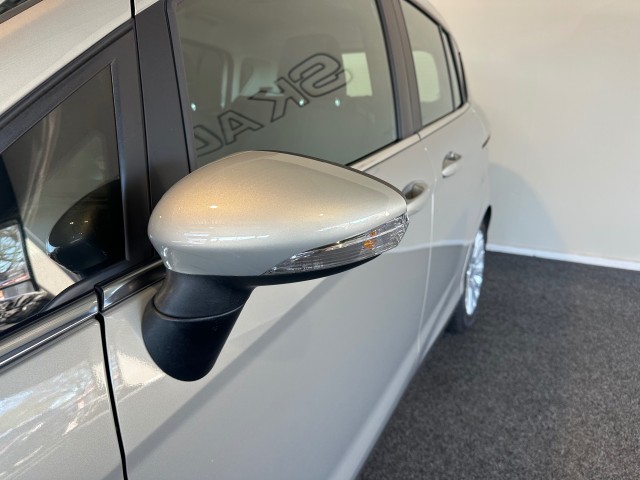 FORD B-MAX 1.0 ECOB. TITANIUM l NAP l NAVI l CAMERA l LMV l CLIMA l CRUISE l , SK Autos, Emmen