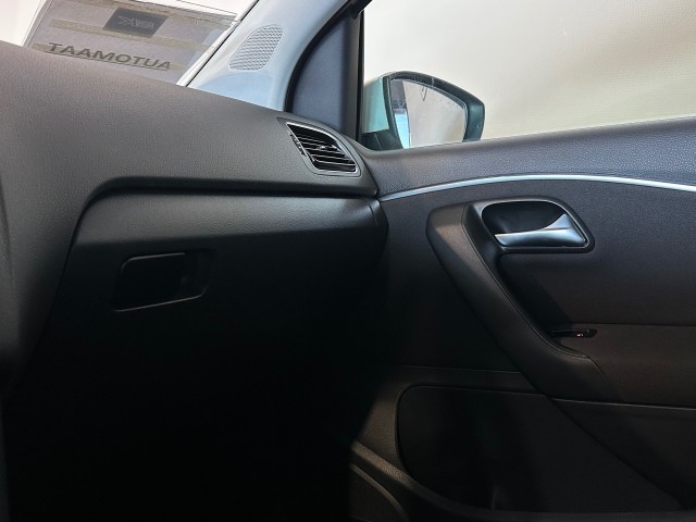 VOLKSWAGEN POLO 1.2 TSI COMFORTLINE l NAP l 5DRS l CRUISE l LMV l AUTOMAAT l , SK Autos, Emmen