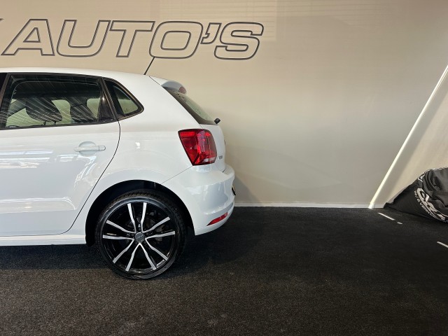 VOLKSWAGEN POLO 1.2 TSI COMFORTLINE l NAP l 5DRS l CRUISE l LMV l AUTOMAAT l , SK Autos, Emmen