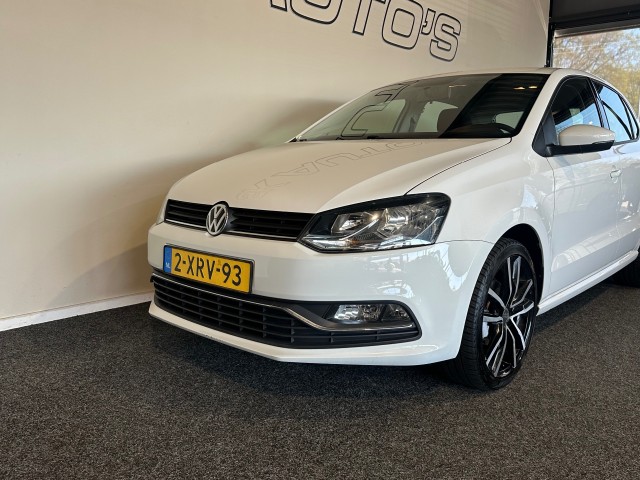 VOLKSWAGEN POLO 1.2 TSI COMFORTLINE l NAP l 5DRS l CRUISE l LMV l AUTOMAAT l , SK Autos, Emmen