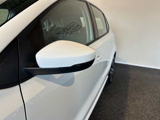 VOLKSWAGEN POLO 1.2 TSI COMFORTLINE l NAP l 5DRS l CRUISE l LMV l AUTOMAAT l , SK Autos, Emmen