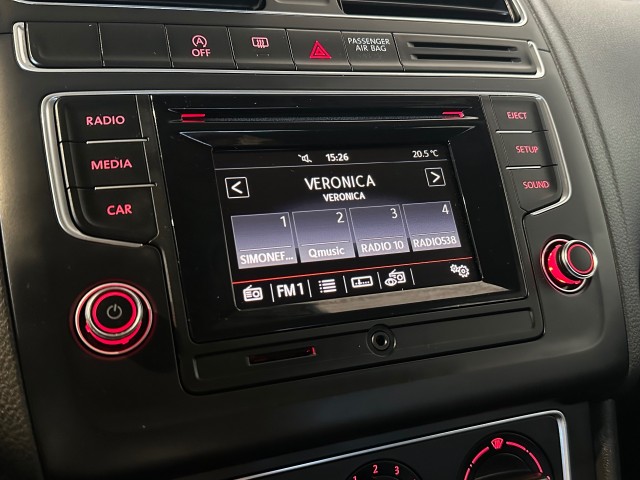 VOLKSWAGEN POLO 1.2 TSI COMFORTLINE l NAP l 5DRS l CRUISE l LMV l AUTOMAAT l , SK Autos, Emmen