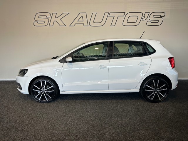 VOLKSWAGEN POLO 1.2 TSI COMFORTLINE l NAP l 5DRS l CRUISE l LMV l AUTOMAAT l , SK Autos, Emmen