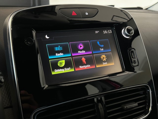 RENAULT CLIO 1.2 TCE INTENS l TREKHAAK l STOELVERW l AUTOMAAT l CRUISE l 120PK l , SK Autos, Emmen