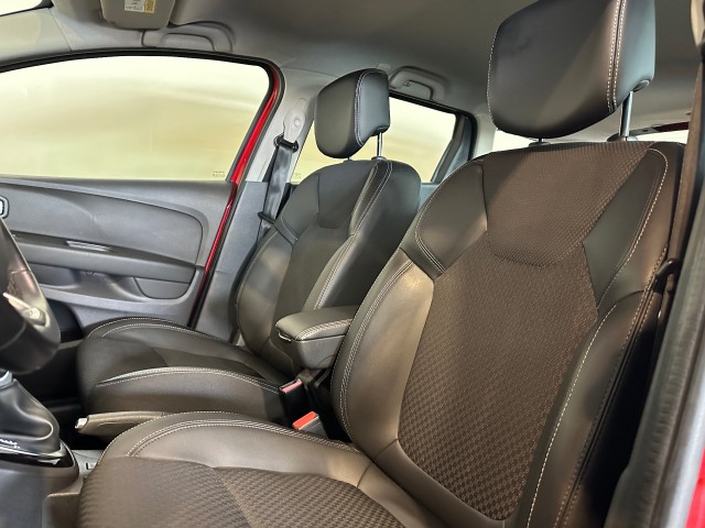 RENAULT CLIO 1.2 TCE INTENS l TREKHAAK l STOELVERW l AUTOMAAT l CRUISE l 120PK l , SK Autos, Emmen