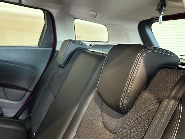 RENAULT CLIO 1.2 TCE INTENS l TREKHAAK l STOELVERW l AUTOMAAT l CRUISE l 120PK l , SK Autos, Emmen