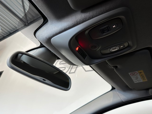 RENAULT CLIO 1.2 TCE INTENS l TREKHAAK l STOELVERW l AUTOMAAT l CRUISE l 120PK l , SK Autos, Emmen