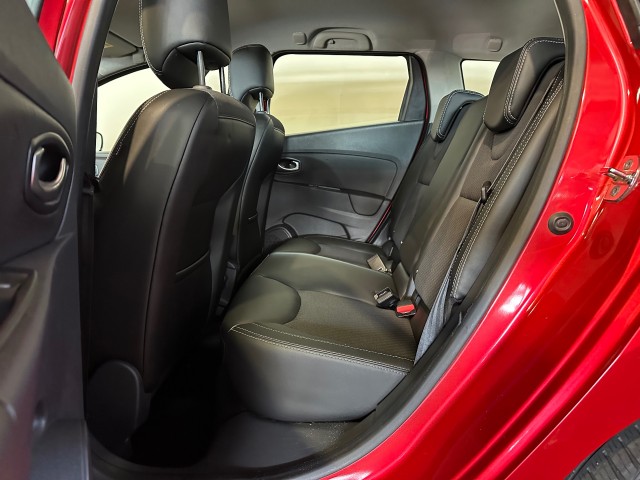 RENAULT CLIO 1.2 TCE INTENS l TREKHAAK l STOELVERW l AUTOMAAT l CRUISE l 120PK l , SK Autos, Emmen