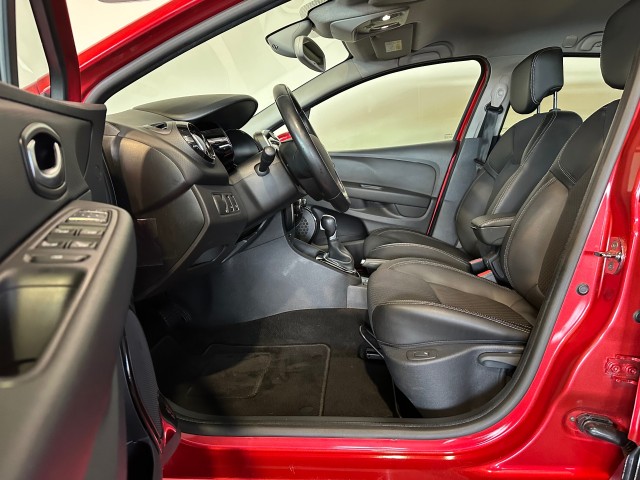 RENAULT CLIO 1.2 TCE INTENS l TREKHAAK l STOELVERW l AUTOMAAT l CRUISE l 120PK l , SK Autos, Emmen