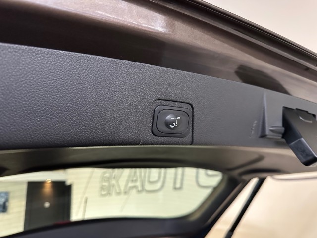 FORD GRAND C-MAX 1.0 TITANIUM l NAP l NW DISTRI l NAVI l CRUISE l CLIMATE l TREKHAAK l , SK Autos, Emmen