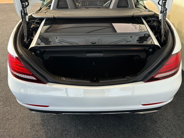 MERCEDES-BENZ SLC 180 l NAP l NAVI l 156PK l STOELVERW l LMV l , SK Autos, Emmen