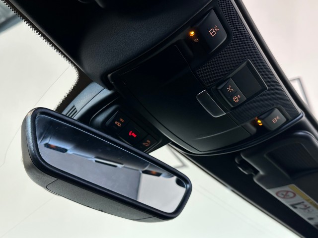 MERCEDES-BENZ SLC 180 l NAP l NAVI l 156PK l STOELVERW l LMV l , SK Autos, Emmen