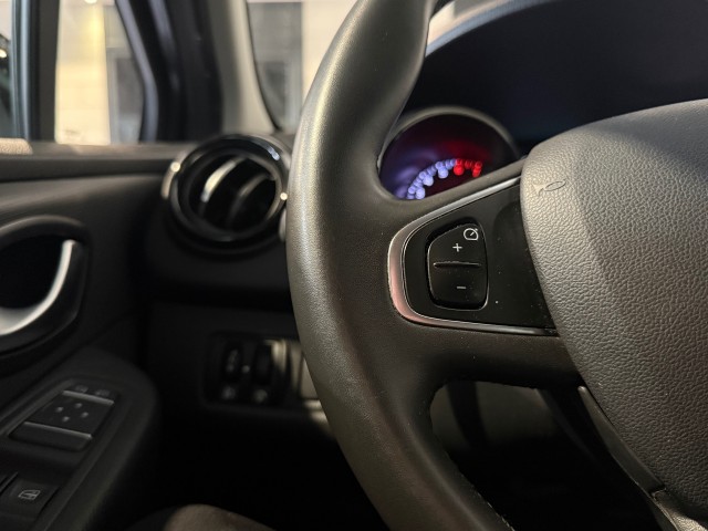 RENAULT CLIO 0.9 TCE LIMITED l NAP l NAVI l PDC l CRUISE l LMV l , SK Autos, Emmen