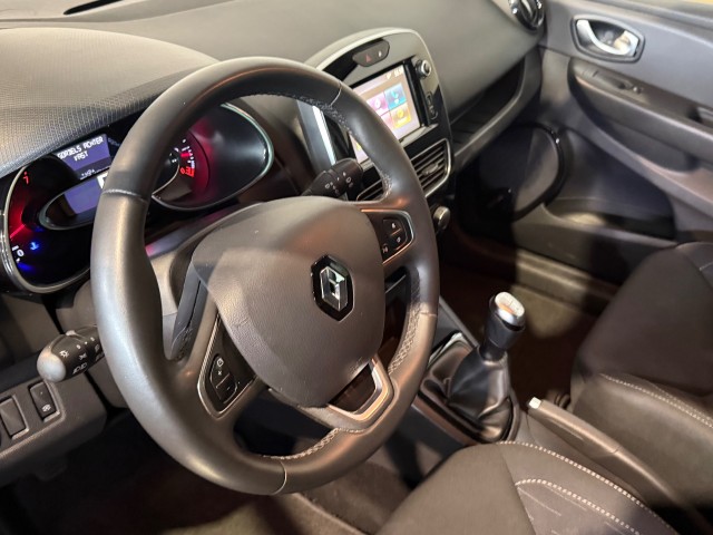 RENAULT CLIO 0.9 TCE LIMITED l NAP l NAVI l PDC l CRUISE l LMV l , SK Autos, Emmen