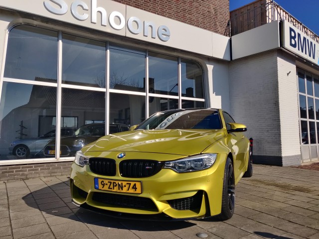 BMW M4 Carbon / M-Drivers package Autobedrijf Schoone bv, 4791 JT Klundert