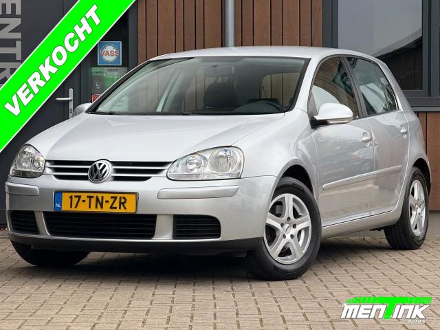 VOLKSWAGEN GOLF 1.6 FSI 5 drs trekhaak airco apk nieuw!, Mentink Auto's, Wijhe
