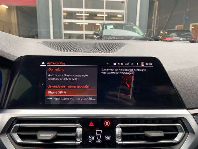 BMW 3-SERIE 318I SPORT LINE LEDER/CAMERA/STOELVERW/E-KLEP/CRUISE/LED, Vortkamp Enschede, Enschede