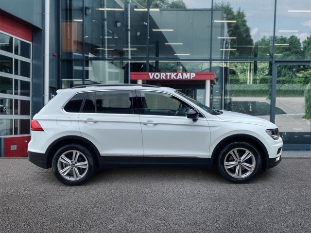 VOLKSWAGEN TIGUAN 1.4 TSI DSG HIGHLINE PANO-DAK/NAVI/STOELVERW/ACC/PDC, Vortkamp Enschede, Enschede