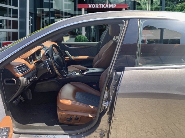 MASERATI GHIBLI 3.0 TDI BOWERS WILKINS/LEDER/CAMERA/NAVI/STOELVERW/ACC, Vortkamp Enschede, Enschede