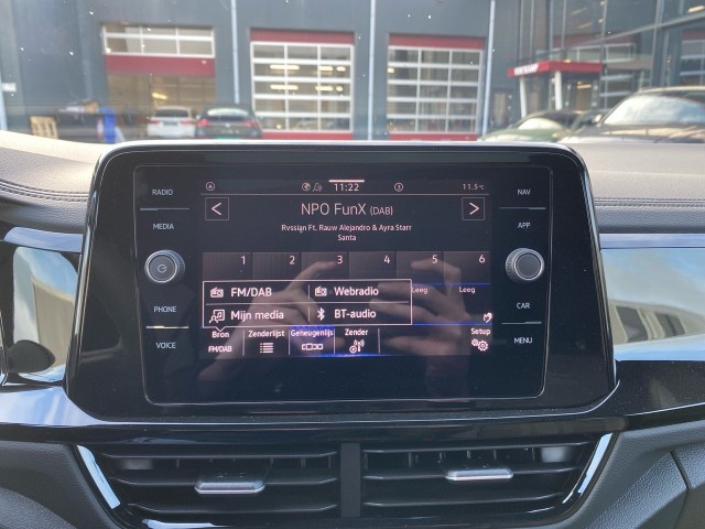 VOLKSWAGEN T-ROC 1.5 TSI DSG R-LINE BLACK-OPTIC PANO-DAK/CAMERA/CARPLAY/ACC/STOEL, Vortkamp Enschede, Enschede