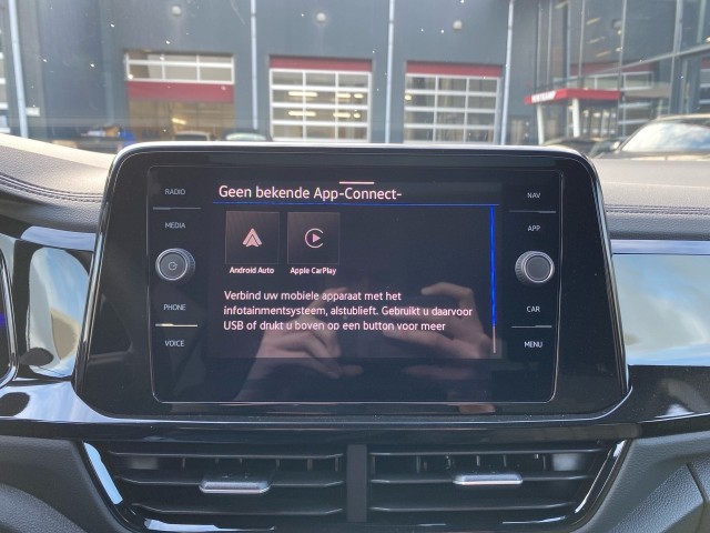 VOLKSWAGEN T-ROC 1.5 TSI DSG R-LINE BLACK-OPTIC PANO-DAK/CAMERA/CARPLAY/ACC/STOEL, Vortkamp Enschede, Enschede