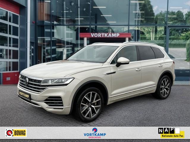 VOLKSWAGEN TOUAREG 3.0 TSI DSG ELEGANCE 4MOTION EHYBRID PANO-DAK/TREKHAAK/CAMERA/LE, Vortkamp Enschede, Enschede