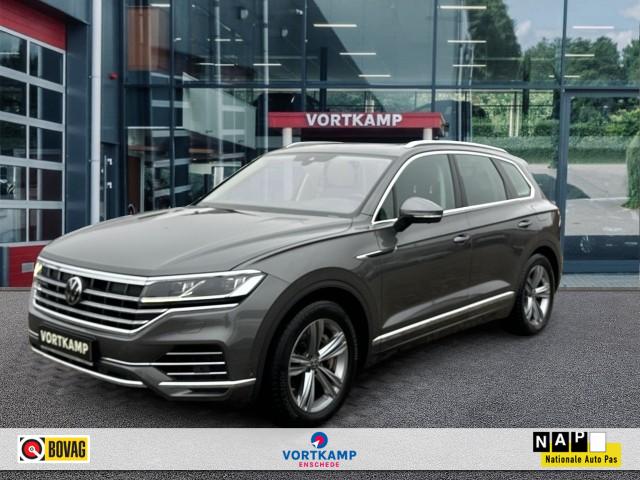 VOLKSWAGEN TOUAREG 3.0 TSI ELEGANCE 4MOTION EHYBRID PANO-DAK/TREKHAAK/CAMERA, Vortkamp Enschede, Enschede