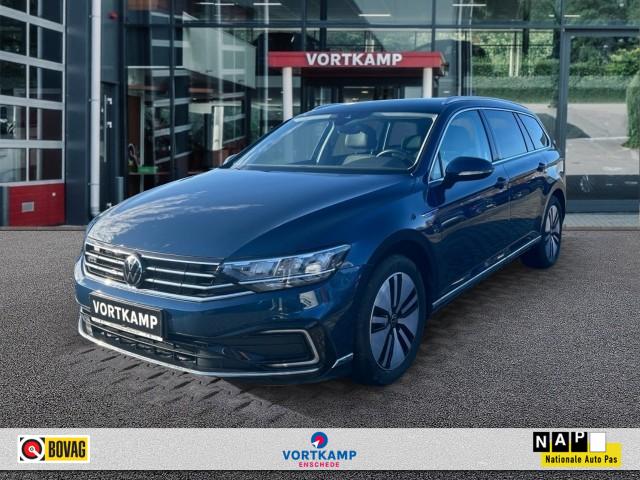 VOLKSWAGEN PASSAT 1.4 TSI DSG GTE TREKHAAK/CAMERA/NAVI/CARPLAY/E-KLEP/STOELVERW, Vortkamp Enschede, Enschede