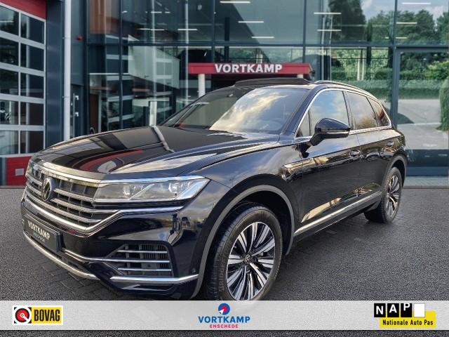 VOLKSWAGEN TOUAREG 3.0 TSI ELEGANCE 4MOTION EHYBRID LEDER/PANO-DAK/TREKHAAK/ACC/CAM, Vortkamp Enschede, Enschede