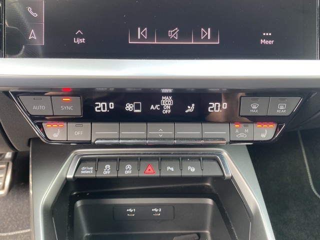 AUDI A3 30 TFSI S EDITION MATRIX-LED/PDC/STOELVERW/PDC/NAVI, Vortkamp Enschede, Enschede