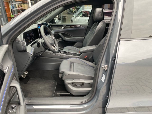 VOLKSWAGEN TIGUAN 1.5 TSI EHYBRID R-LINE BLACK-OPTIK PANO-DAK/TREKHAAK/LEDER/360-C, Vortkamp Enschede, Enschede