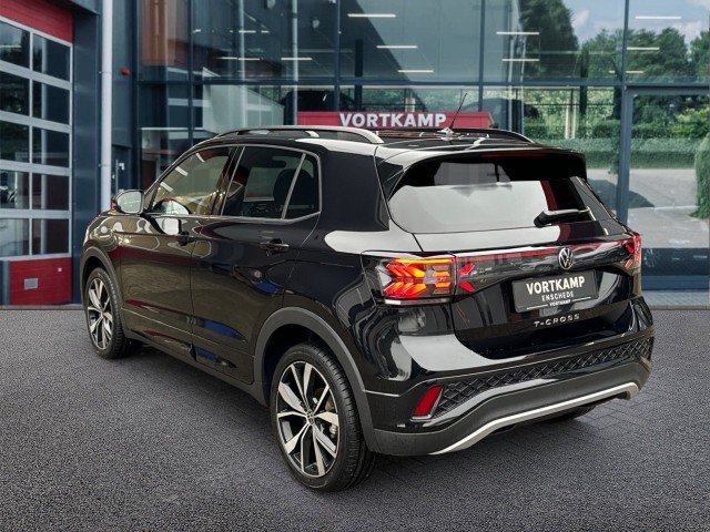 VOLKSWAGEN T-CROSS 1.5 TSI R-LINE AFN.TREKHAAK/IQ-LIGHTS/CAMERA/ACC/KEY-LESS, Vortkamp Enschede, Enschede