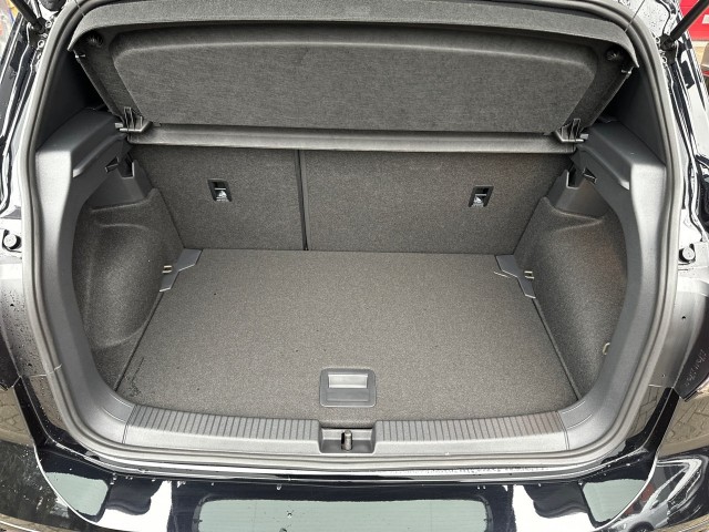 VOLKSWAGEN T-CROSS 1.5 TSI R-LINE AFN.TREKHAAK/IQ-LIGHTS/CAMERA/ACC/KEY-LESS, Vortkamp Enschede, Enschede