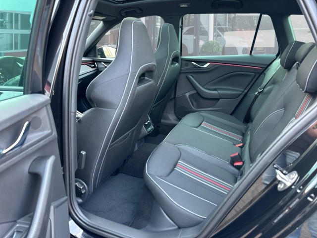 SKODA KAMIQ 1.0 TSI DSG MONTE CARLO AFN.TREKHAK/GLAS-DAK/CAMERA/CARPLAY/CRUI, Vortkamp Enschede, Enschede