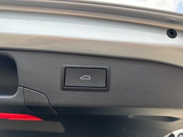 VOLKSWAGEN PASSAT 1.5 TSI DSG GTE R-LINE PANO-DAK/TREKHAAK/360-CAMERA/H&K/NAVI/ACC/HUD, Vortkamp Enschede, Enschede