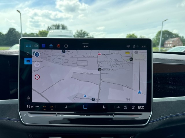 VOLKSWAGEN PASSAT 1.5 TSI DSG GTE R-LINE PANO-DAK/TREKHAAK/360-CAMERA/H&K/NAVI/ACC/HUD, Vortkamp Enschede, Enschede