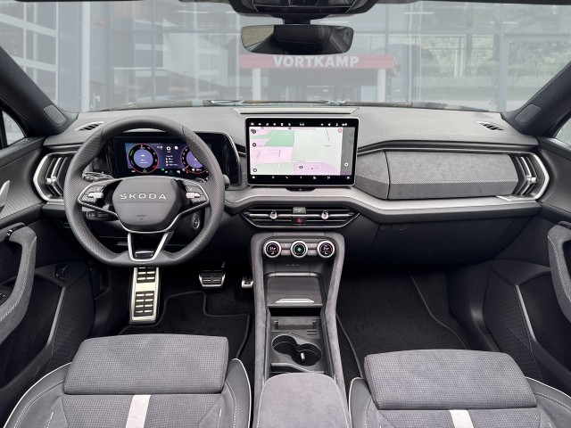 SKODA KODIAQ 1.5 TSI E-HYBRID SPORTLINE PANO-DAK/TREKHAAK/CAMERA/MEMORY/NAVI, Vortkamp Enschede, Enschede