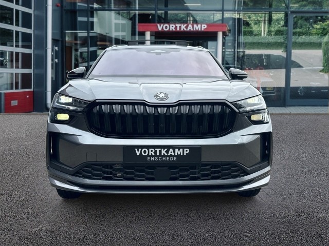 SKODA KODIAQ 1.5 TSI E-HYBRID SPORTLINE PANO-DAK/TREKHAAK/CAMERA/MEMORY/NAVI, Vortkamp Enschede, Enschede