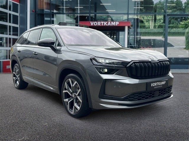 SKODA KODIAQ 1.5 TSI E-HYBRID SPORTLINE PANO-DAK/TREKHAAK/CAMERA/MEMORY/NAVI, Vortkamp Enschede, Enschede