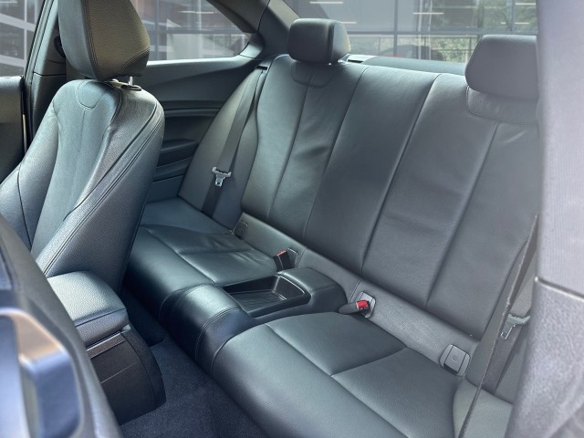 BMW 2-SERIE 218i M-PAKKET NAVI/LEDER/CRUISE/PDC/STOELVERW, Vortkamp Enschede, Enschede