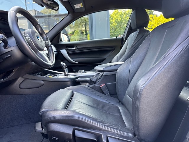 BMW 2-SERIE 218i M-PAKKET NAVI/LEDER/CRUISE/PDC/STOELVERW, Vortkamp Enschede, Enschede
