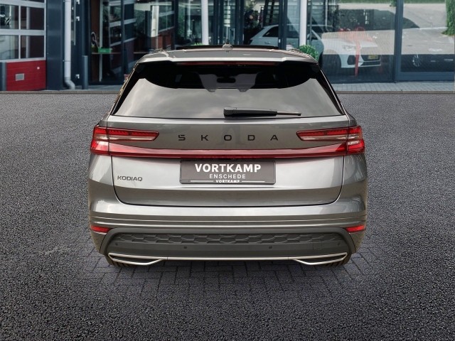 SKODA KODIAQ 1.5 TSI DSG SPORTLINE 7P PANO-DAK/CAMERA/TREKHAAK/NAVI/ACC/STOELVERW, Vortkamp Enschede, Enschede