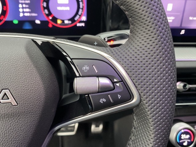 SKODA KODIAQ 1.5 TSI DSG SPORTLINE 7P PANO-DAK/CAMERA/TREKHAAK/NAVI/ACC/STOELVERW, Vortkamp Enschede, Enschede
