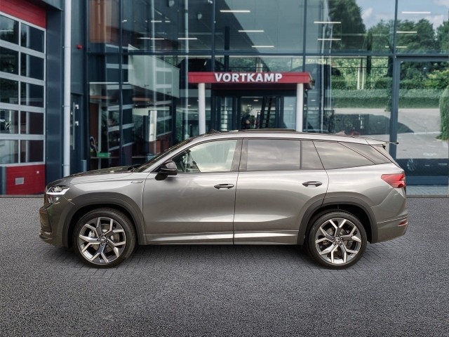 SKODA KODIAQ 1.5 TSI DSG SPORTLINE 7P PANO-DAK/CAMERA/TREKHAAK/NAVI/ACC/STOELVERW, Vortkamp Enschede, Enschede