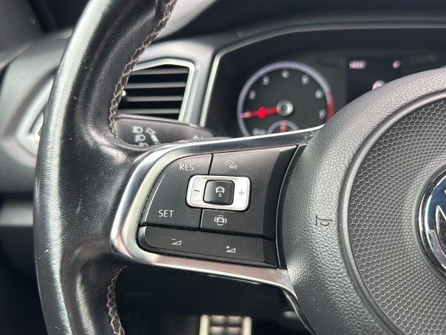 VOLKSWAGEN T-ROC 1.5 TSI DSG R-LINE TREKHAAK/BEATS-AUDIO/NAVI/ACC/PDC, Vortkamp Enschede, Enschede