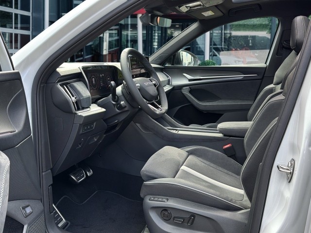 SKODA KODIAQ 1.5 TSI DSG SPORTLINE 7P PANO-DAK/CAMERA/TREKHAAK/NAVI/ACC/STOELVERW, Vortkamp Enschede, Enschede