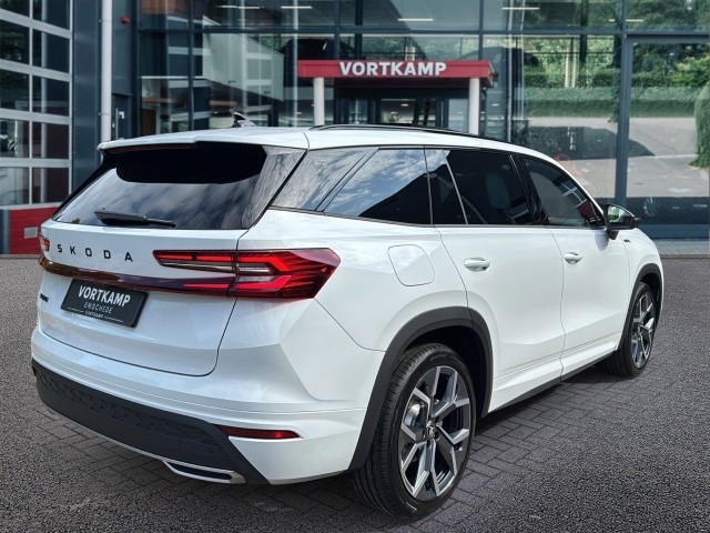 SKODA KODIAQ 1.5 TSI DSG SPORTLINE 7P PANO-DAK/CAMERA/TREKHAAK/NAVI/ACC/STOELVERW, Vortkamp Enschede, Enschede