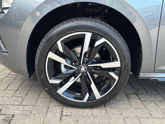 SKODA KAMIQ 1.0 TSI DSG MONTE CARLO GLASDAK/CAMERA/TREKHAAK/NAVI/CRUISE/STOELVERW, Vortkamp Enschede, Enschede
