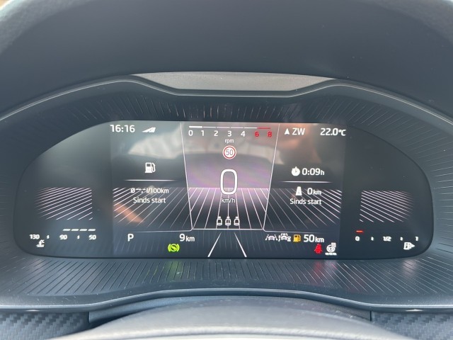 SKODA KAMIQ 1.0 TSI DSG MONTE CARLO GLASDAK/CAMERA/TREKHAAK/NAVI/CRUISE/STOELVERW, Vortkamp Enschede, Enschede