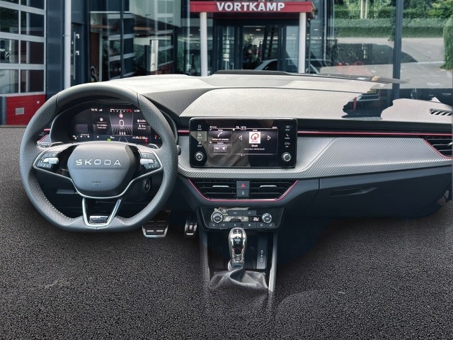 SKODA KAMIQ 1.0 TSI DSG MONTE CARLO GLASDAK/CAMERA/TREKHAAK/NAVI/CRUISE/STOELVERW, Vortkamp Enschede, Enschede